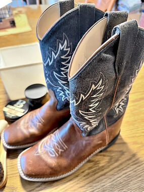 Boot Barn BBSIC1910 Boys Leather Western Boots Brown & Blue